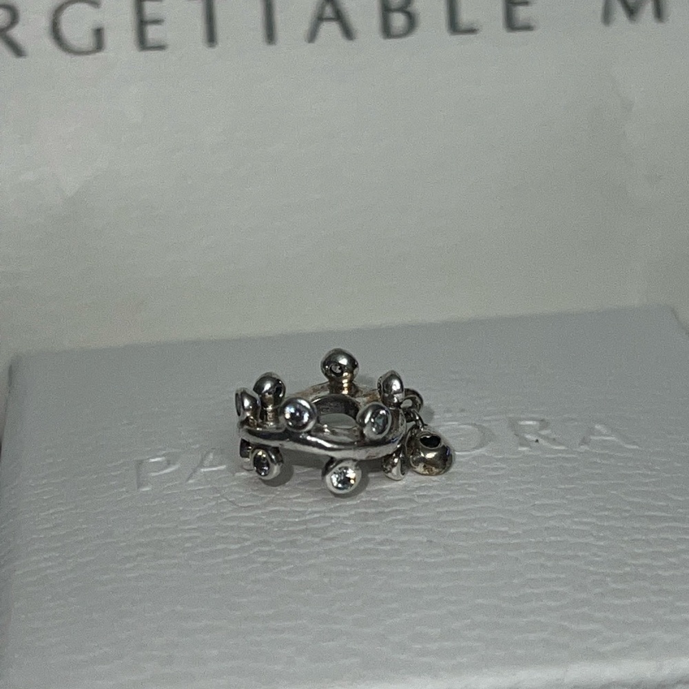 CHANDELIER DROPLETS Authentic
PANDORA Silver dangle spacer charm